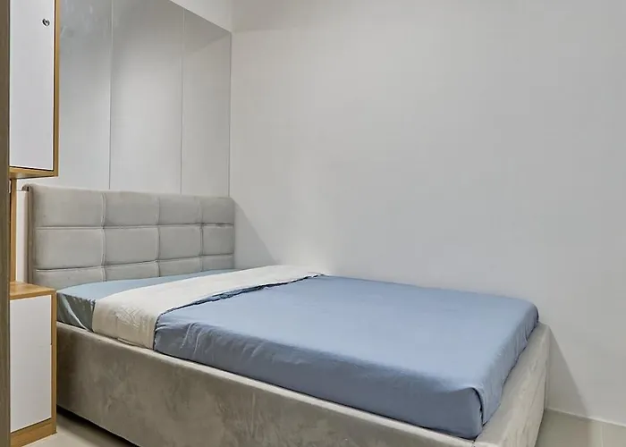 Coast Pasay Prime Residences With Netflix And Wifi